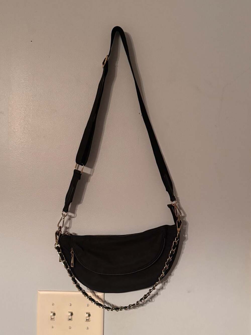 Quiet Luxury Crescent Shoulder Belt Bag | Minimalist Chain Hobo